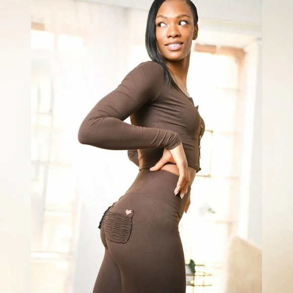 Nudey Booty Cocoa (Listing #021425-3) - Picture 4 of 7